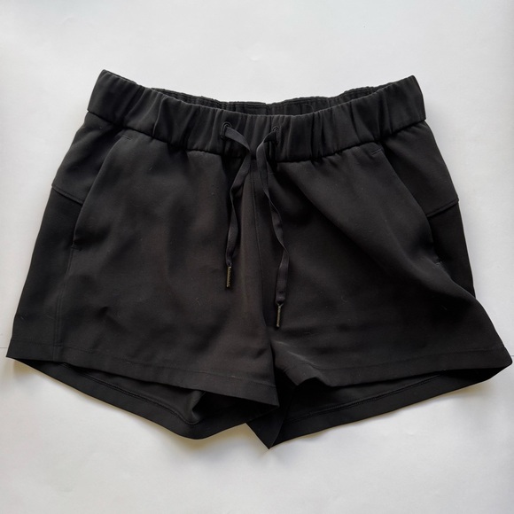lululemon athletica Pants - lululemon athletica On The Fly Women's Black Athletic Shorts 2.5”